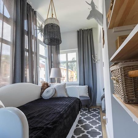HELLO Apartamenty - ART - Apartament przy deptaku Karpacz Bagian luar foto